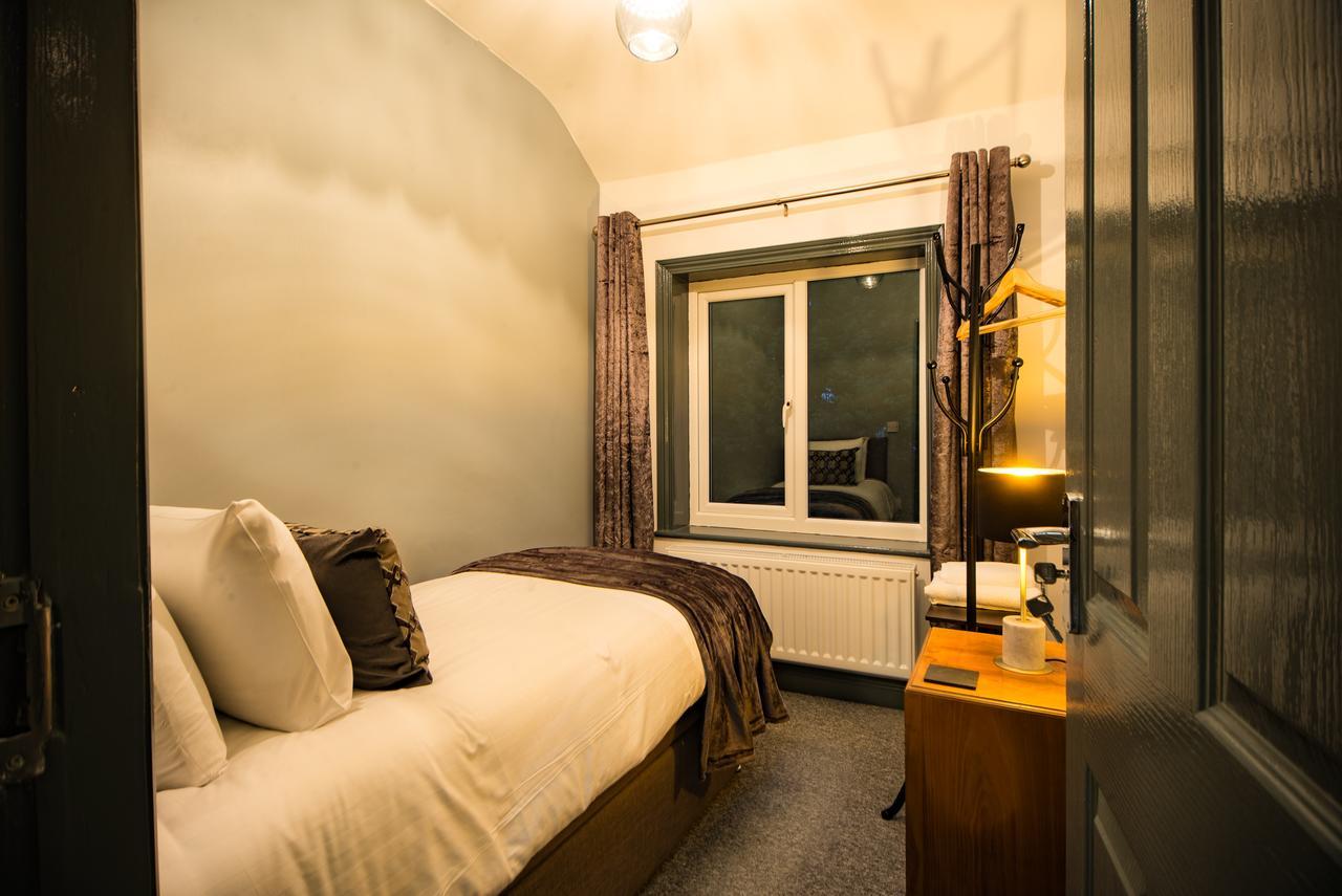 Barnston House - Heswall - Spacious Homely Holiday Home By Rework Accommodation Exteriör bild
