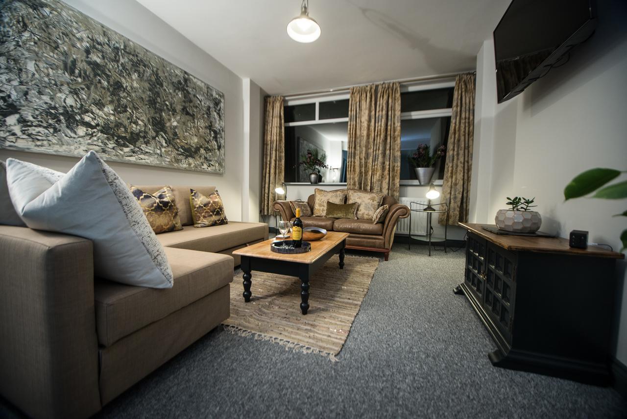 Barnston House - Heswall - Spacious Homely Holiday Home By Rework Accommodation Exteriör bild